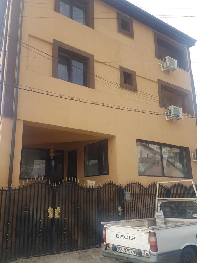 Pensiunea Casa Mara Appartamento Bucarest
